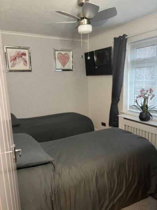 Clarke'S Airbnb Villa Worthing Exterior foto